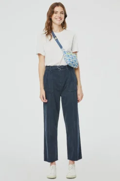 Women Roller Rabbit Tops | onkey Packabe Rain Jacket